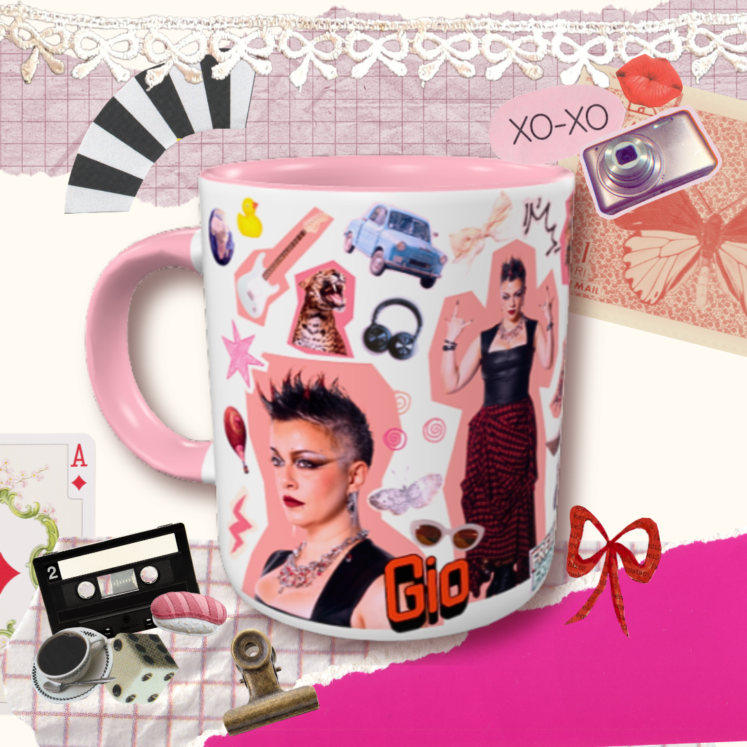 Caneca de Cerâmica Giovanna - Colagem Girl Boss